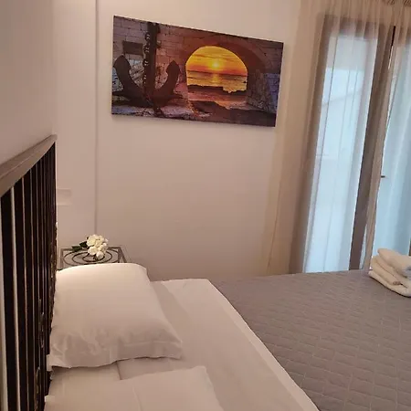 San Vito Couette-café 4*
